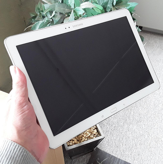 Samsung Galaxy Note Pro SM-P900 12.2" Android tablet chartplotter. GRADE A