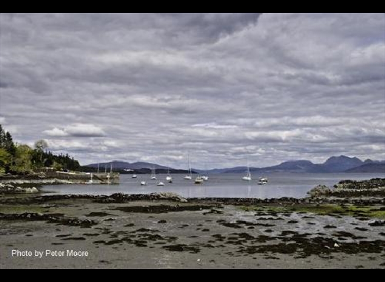 Armadale at Low tide. There's about 1.5 metres where those two small boats are