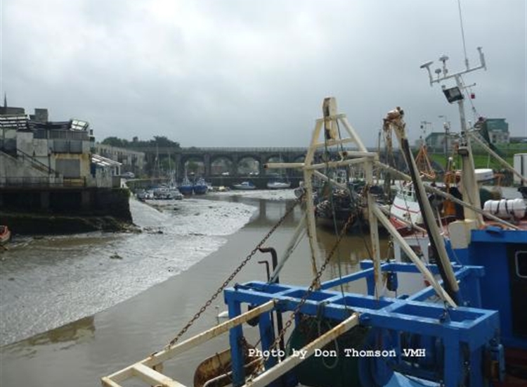 Water course through the harbour