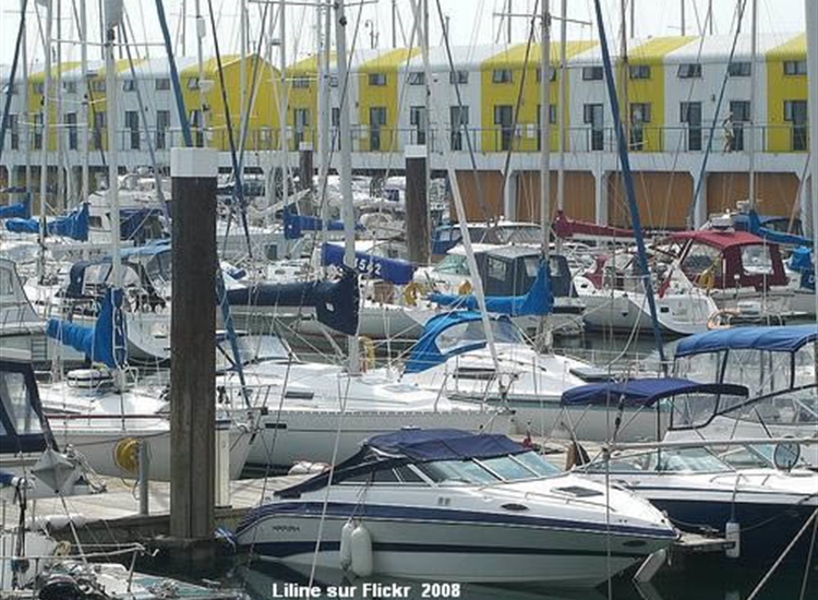 8.Packing them in...Plenty of room for visitors