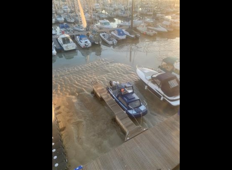 Small craft areas drying at LW