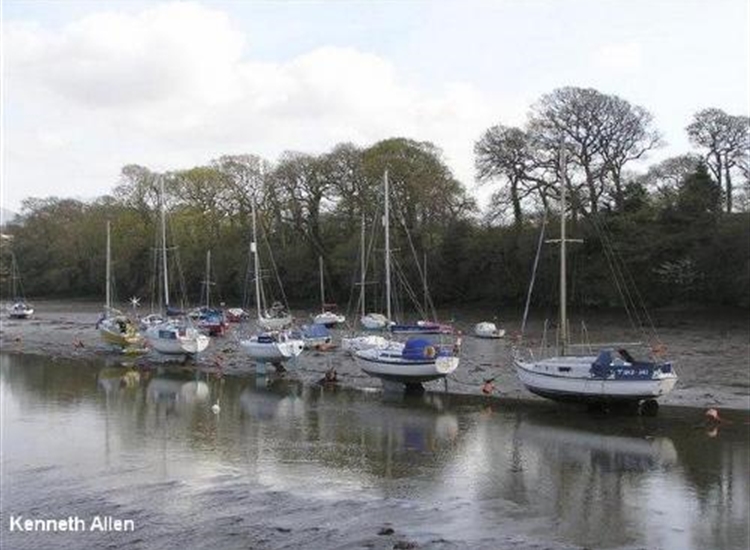Local Drying Berths in Afon Seiont