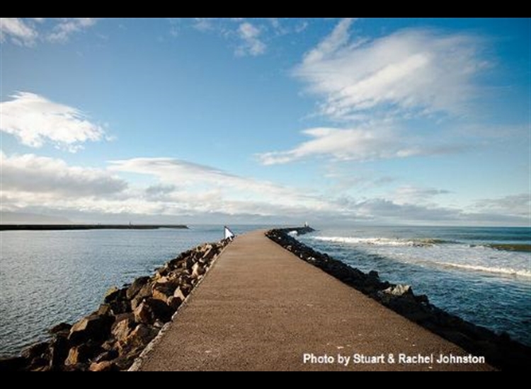 Barmouth looking seawards.jpg