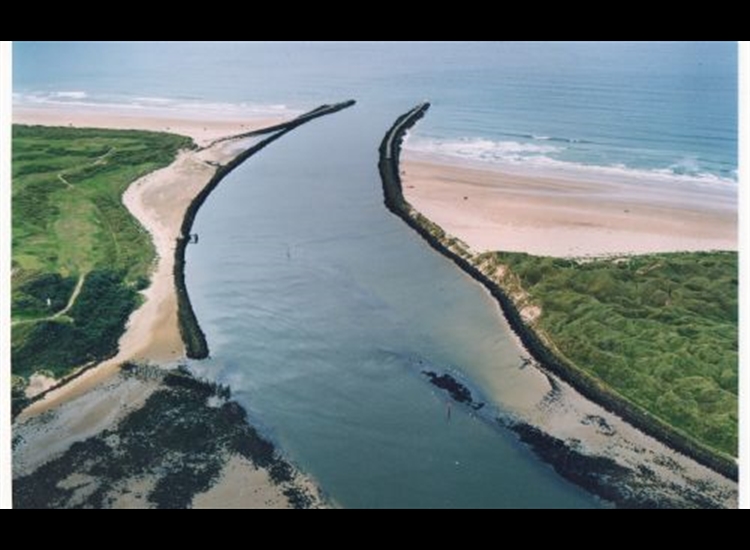 Barmouth looking seawards