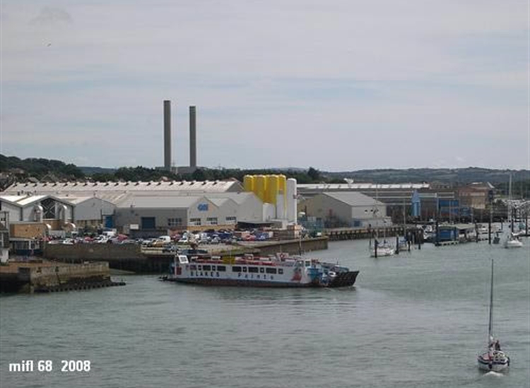 15. The old Chain Ferry,  don't cut in front !