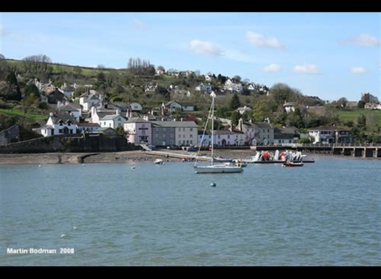 Looking at the landing jetty, Dittisham