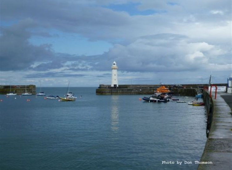 Harbour entrance and South wall