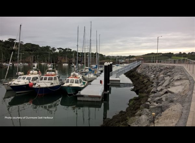 Visitors pontoon before they had fitted shore power