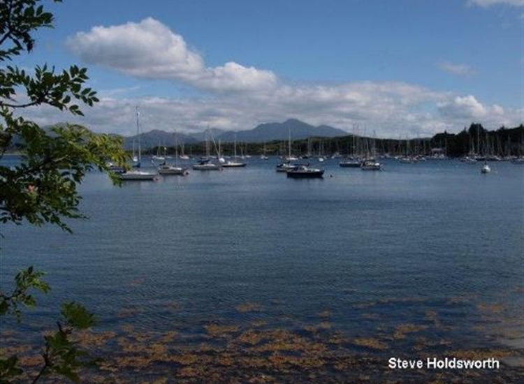Dunstaffnage Bay and Marina