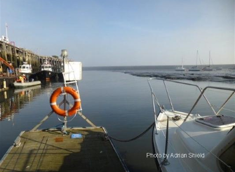 The outbound channel from the pontoon at mid tide