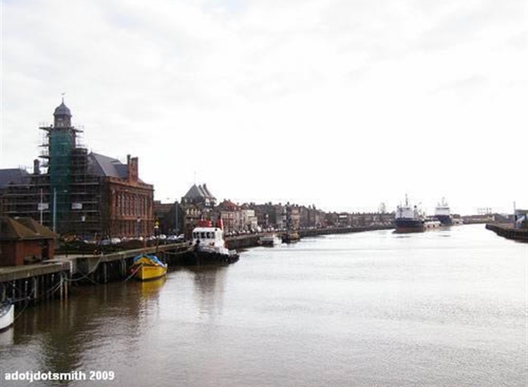 7.Town Hall Quay, Visitors berth just past on the left side of photo