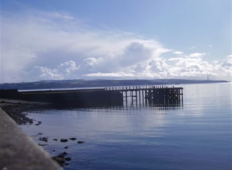 Strone Pier (disused), Nr. Strone Point, Holy Loch