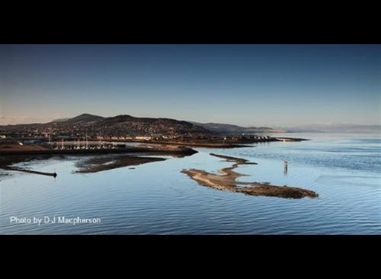 Entrance to R. Ness at LW. Note sand bank centre frame with PHM guarding it