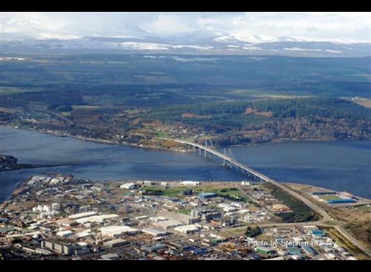 Kessock Bridge. Entrance to R. Ness on left with undeveloped marina basin. Ebb in full flow!