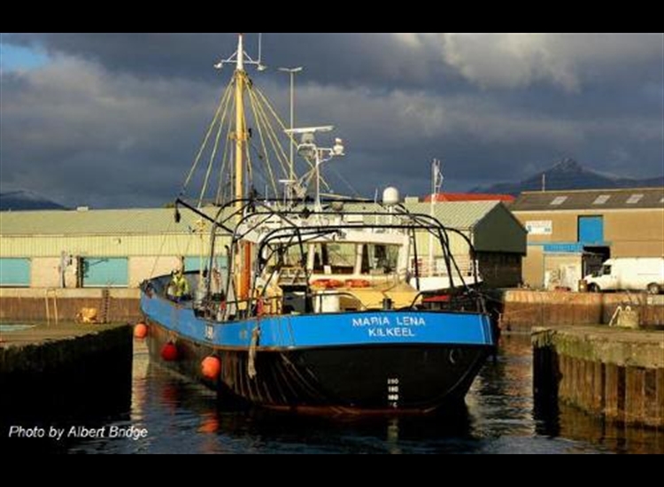 Vessel entering Kilkeel Harbour. Not much room!!!