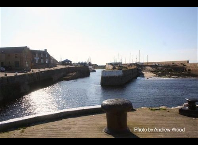 Lossie. Entrance to West basin showing the left right dog-leg