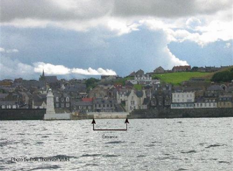 Macduff entrance from the WNW