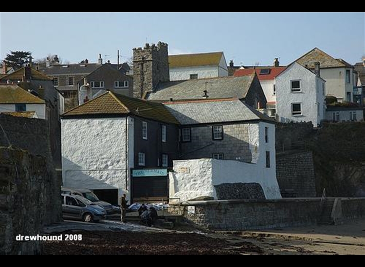 Gorran Haven, ashore