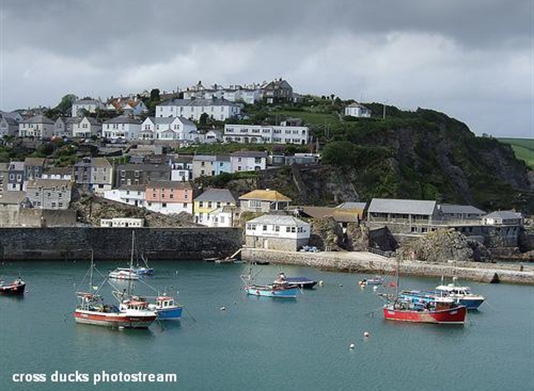 Mevagissey Harbour, showing North Pier