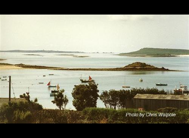 New Grimsby Tresco. Local moorings