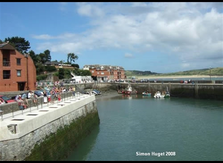 Outer Harbour Dries Out