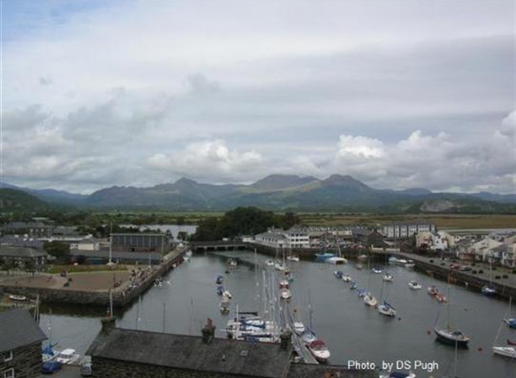 2. Porthmadog looking NE towards Snowdonia