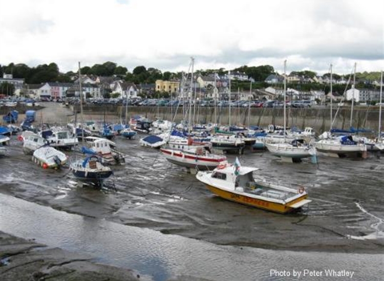 Saundersfoot from the SE corner