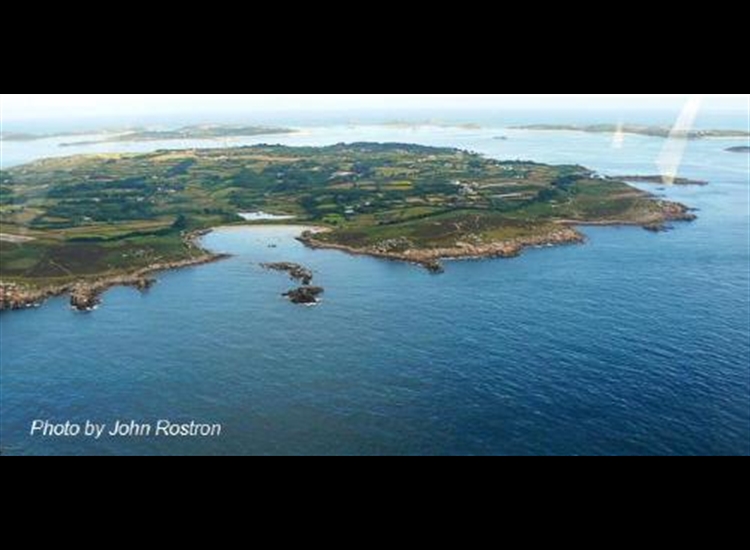 St Mary's from the SE with South Tresco in the distance left and St Martins distance right