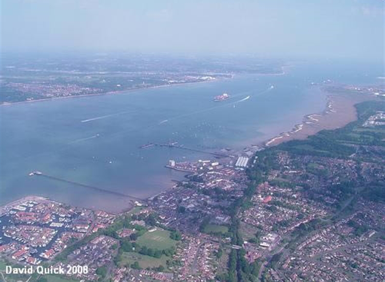 10.Looking SE down Southampton Water  from Hythe Area