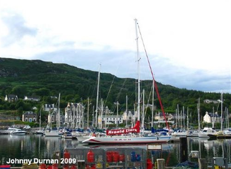 Yacht Drum, moored at Tarberts New Pontoons