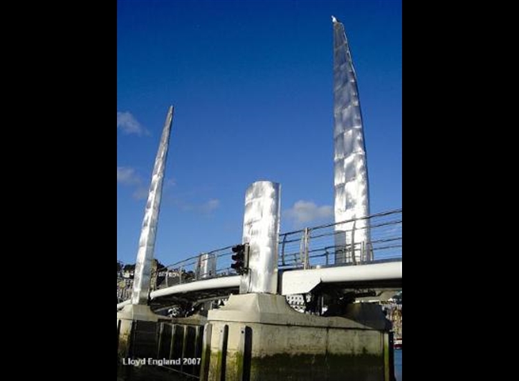 Footbridge across sill