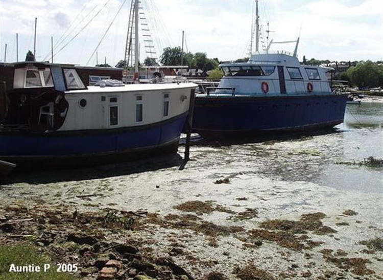 Mud Berths in Wootton Creek